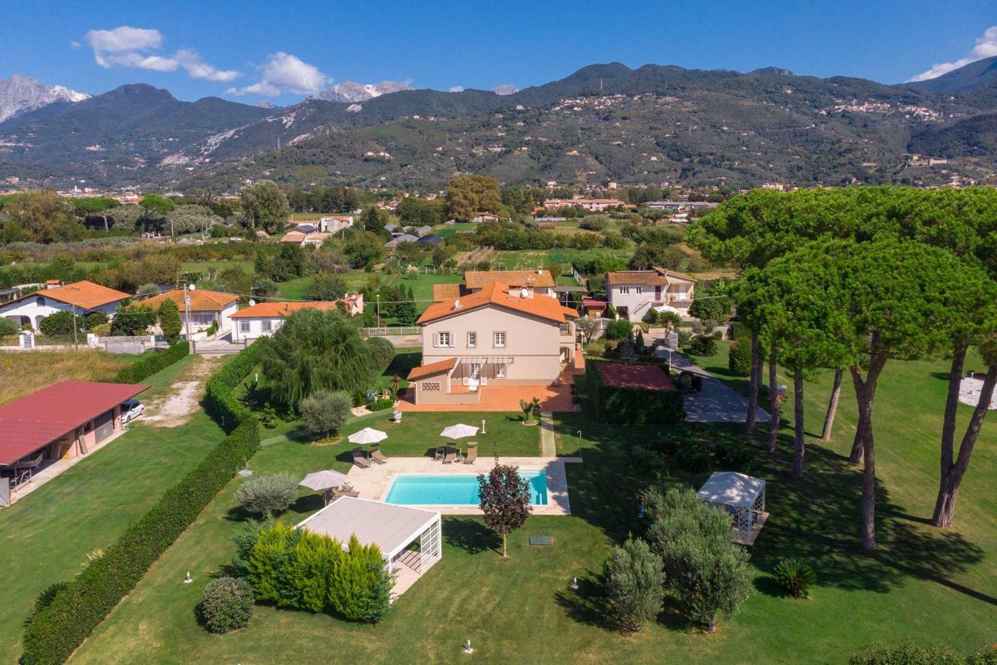 La Campagnola Bed & Breakfast Пиетрасанта Екстериор снимка